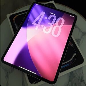 Apple iPad Pro 11 inch M4 WiFi + cellular unlocked